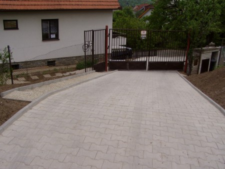 Příjezd k domu Brno - Líšeň